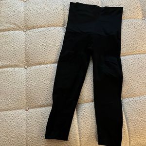 Like new Preggo Leggings size S/M